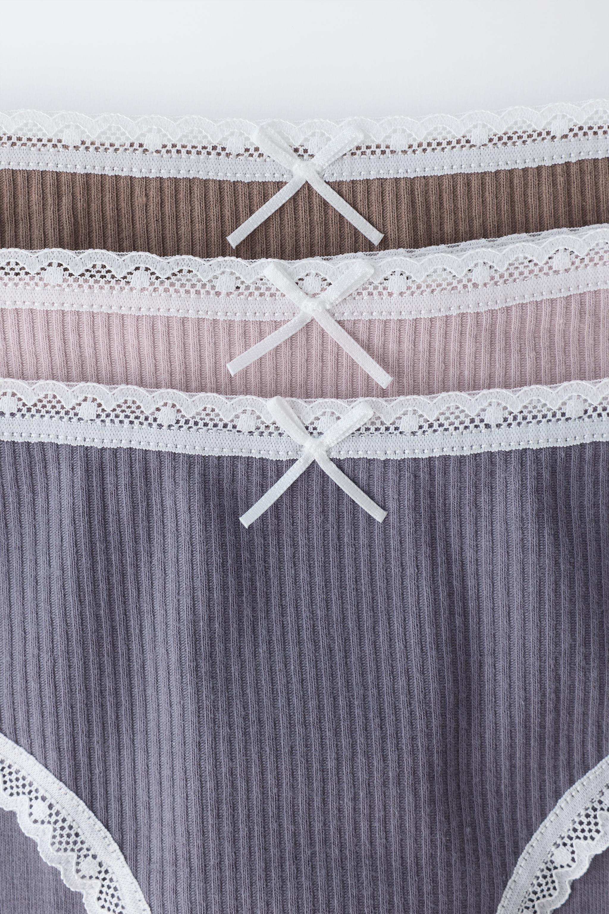 AGES 6-14 / THREE-PACK OF LACE UNDERWEAR